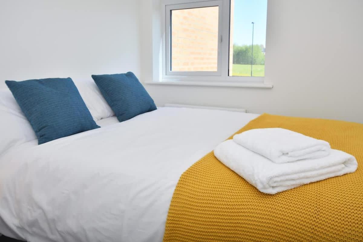 Regal House By True Stays - 3 Bedroom House In Stoke-On-Trent Exterior foto