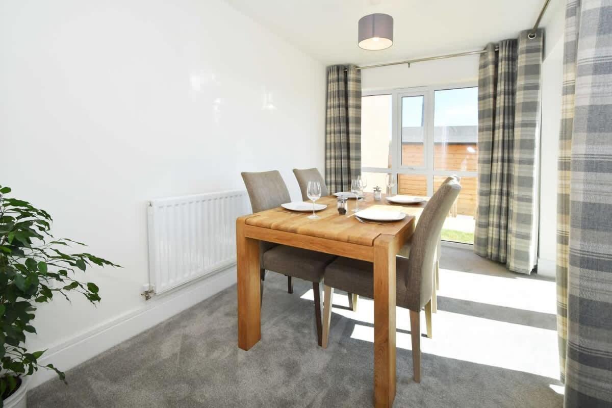 Regal House By True Stays - 3 Bedroom House In Stoke-On-Trent Exterior foto